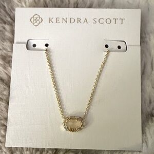 Kendra Scott Gold Oval Pendant Necklace